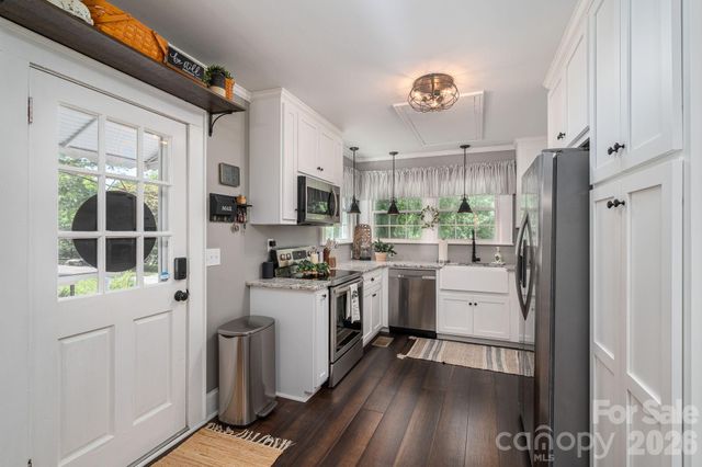 823 N Laurel Street, Lincolnton, NC 28092