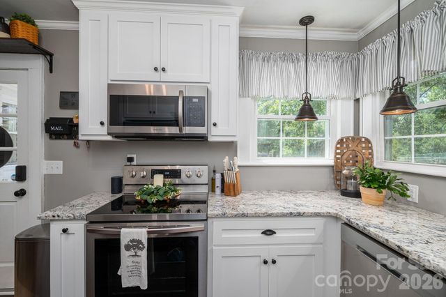 823 N Laurel Street, Lincolnton, NC 28092