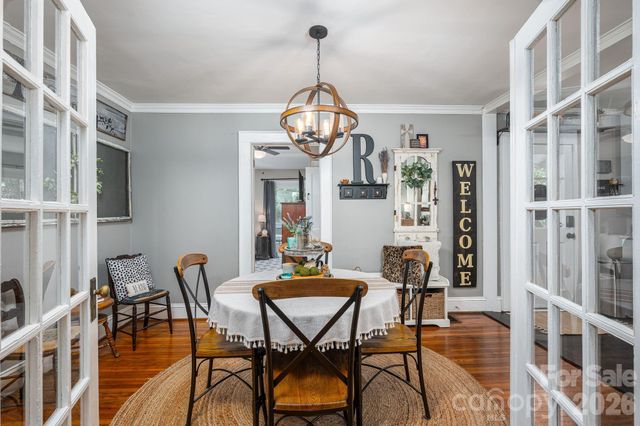 823 N Laurel Street, Lincolnton, NC 28092