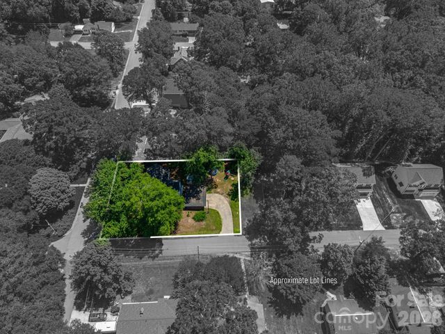 823 N Laurel Street, Lincolnton, NC 28092