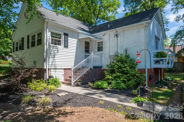 823 N Laurel Street, Lincolnton, NC 28092