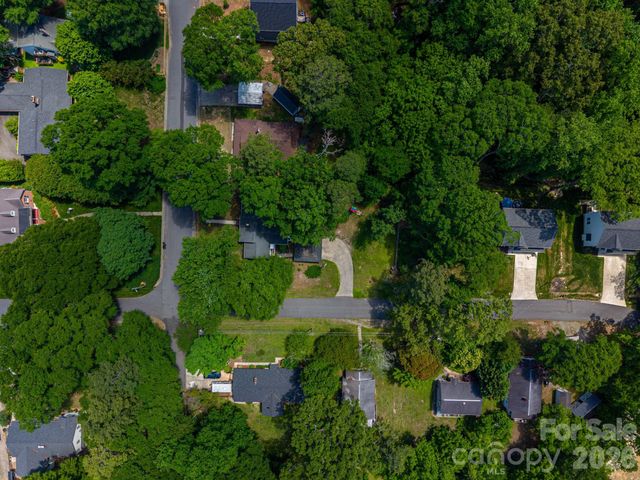 823 N Laurel Street, Lincolnton, NC 28092