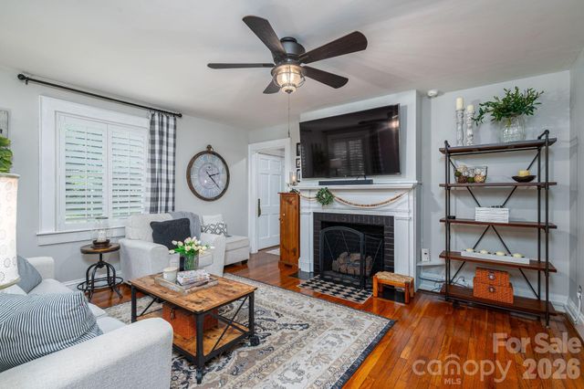823 N Laurel Street, Lincolnton, NC 28092