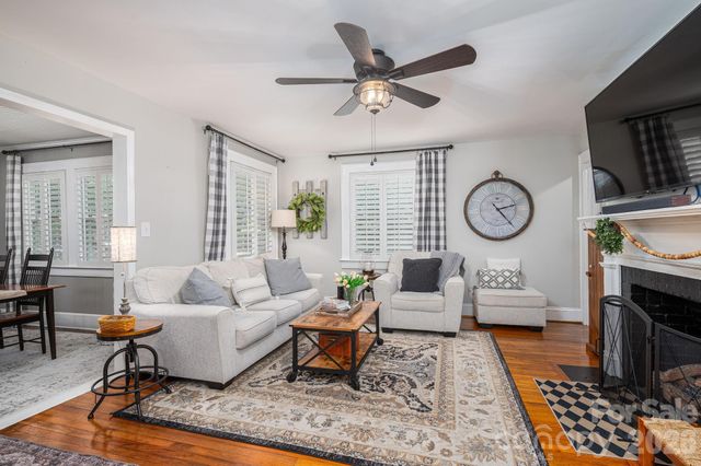 823 N Laurel Street, Lincolnton, NC 28092