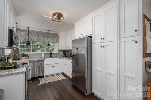 823 N Laurel Street, Lincolnton, NC 28092