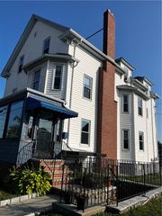 872 Park Avenue, Cranston, RI 02910