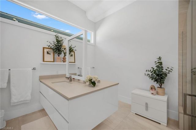 1671 Vinland WAY, Naples, FL 34105