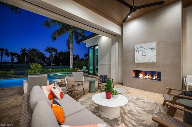 1671 Vinland WAY, Naples, FL 34105