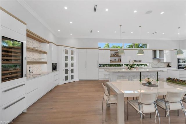 1671 Vinland WAY, Naples, FL 34105