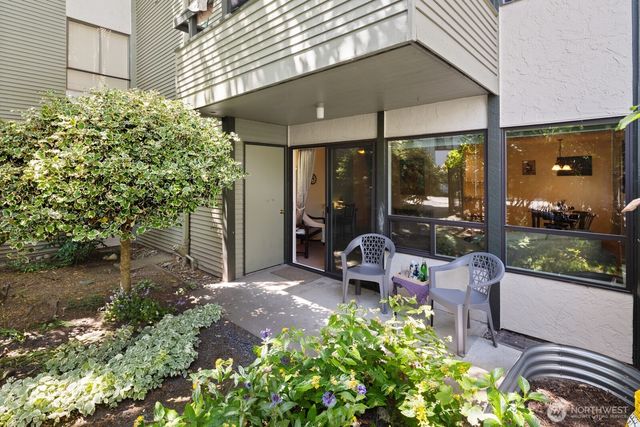 18904 8th Avenue NW #128, Shoreline, WA 98177