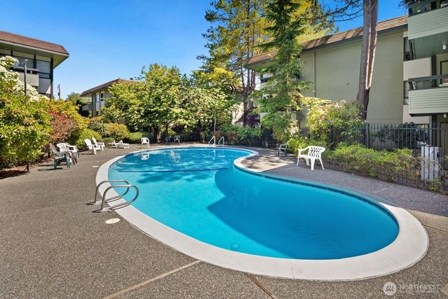 18904 8th Avenue NW #128, Shoreline, WA 98177