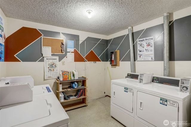 18904 8th Avenue NW #128, Shoreline, WA 98177