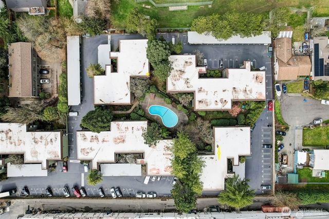 18904 8th Avenue NW #128, Shoreline, WA 98177