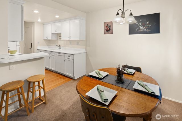 18904 8th Avenue NW #128, Shoreline, WA 98177