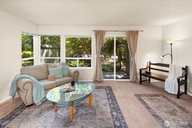 18904 8th Avenue NW #128, Shoreline, WA 98177