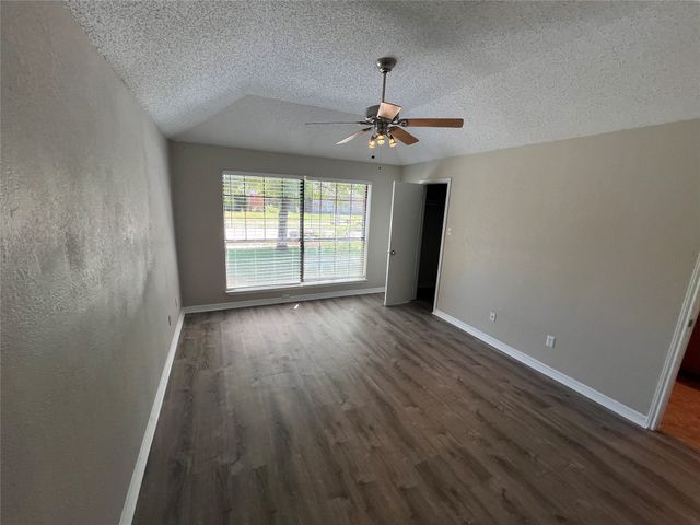 2405 Brookside Drive, Rowlett, TX 75088