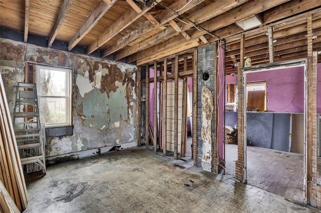 1421 5th Ave, Arnold, PA 15068