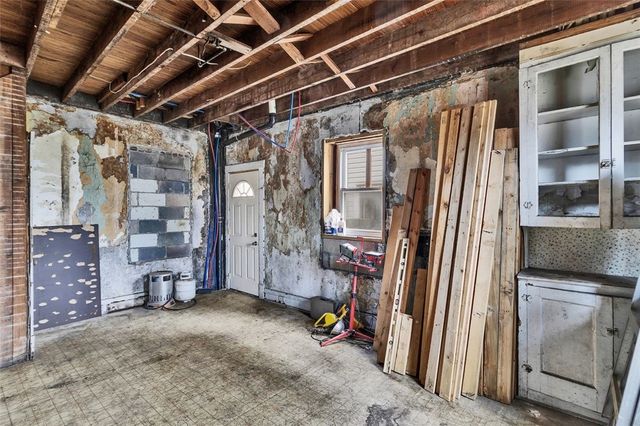 1421 5th Ave, Arnold, PA 15068