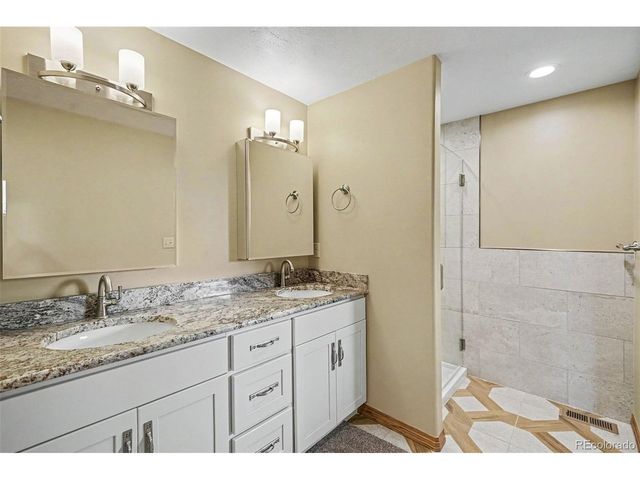 435 Dione Pl, Lone Tree, CO 80124