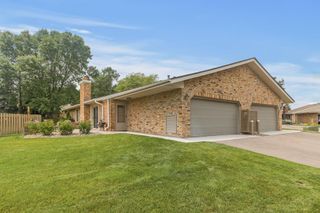 1965 Juneau Lane N, Plymouth, MN 55447