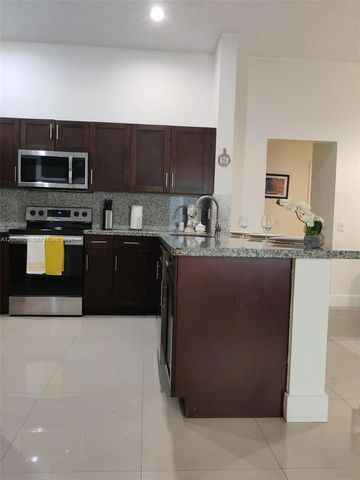 4315 Greenbriar Ln, Weston, FL 33331