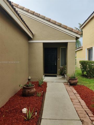 4315 Greenbriar Ln, Weston, FL 33331