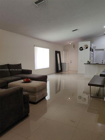 4315 Greenbriar Ln, Weston, FL 33331