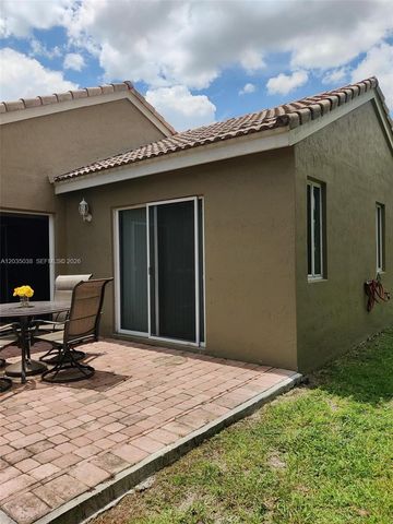 4315 Greenbriar Ln, Weston, FL 33331