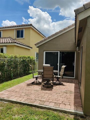 4315 Greenbriar Ln, Weston, FL 33331