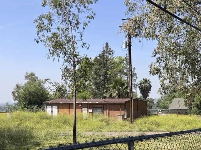 425 Arrowhead, San Bernardino, CA 92404