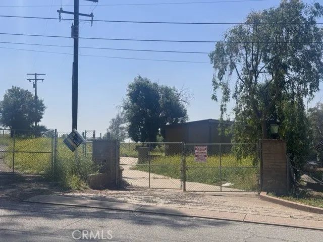 425 Arrowhead, San Bernardino, CA 92404