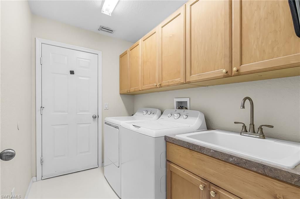 Image 16 of property listing at 1503 NW 29th PL, Cape Coral, FL 33993