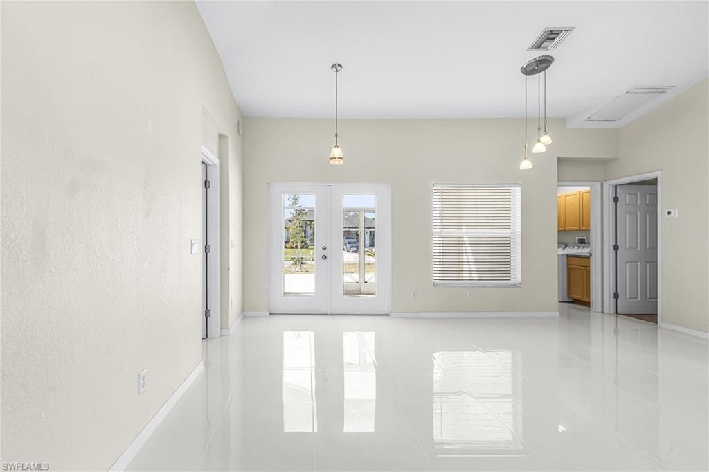 Image 7 of property listing at 1503 NW 29th PL, Cape Coral, FL 33993