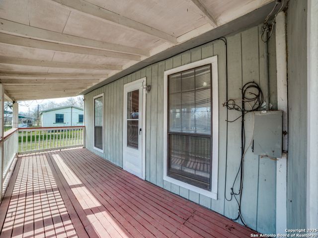 13945 Somerset, Von Ormy, TX 78073