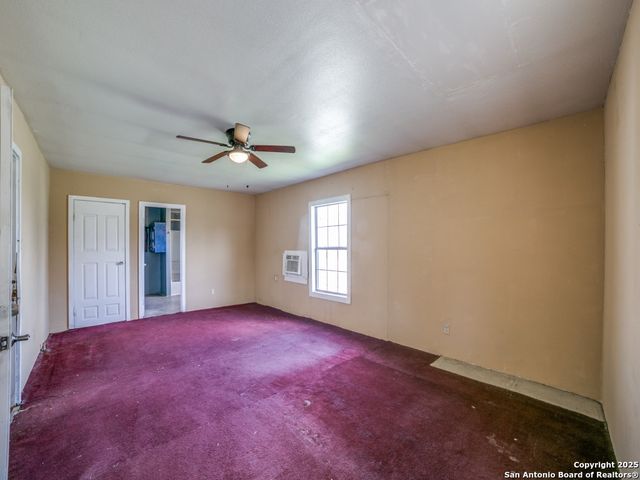 13945 Somerset, Von Ormy, TX 78073