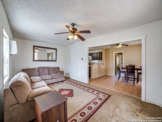 13945 Somerset, Von Ormy, TX 78073