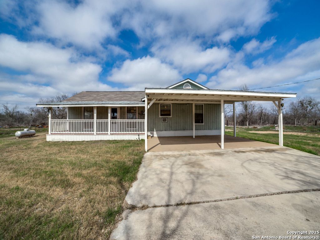 13945 Somerset, Von Ormy, TX 78073