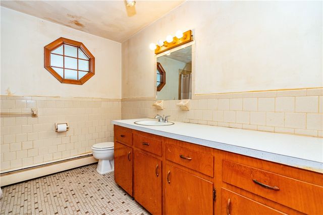 586 Child Street, Warren, RI 02885