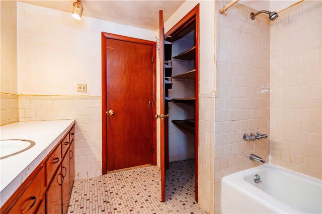 586 Child Street, Warren, RI 02885