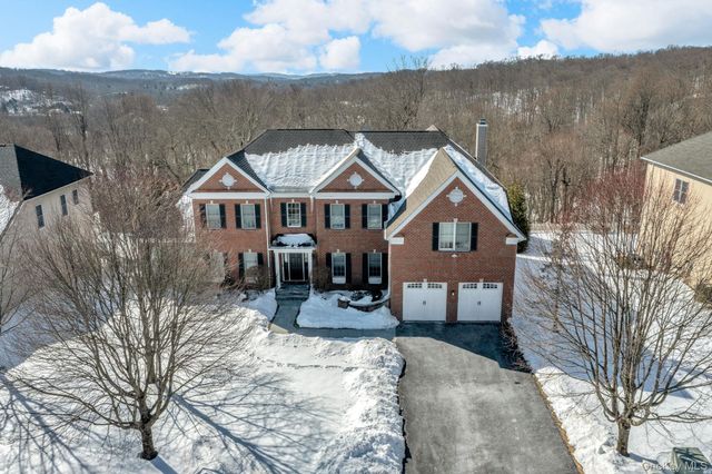 19 Sassinoro Boulevard, Cortlandt Manor, NY 10567