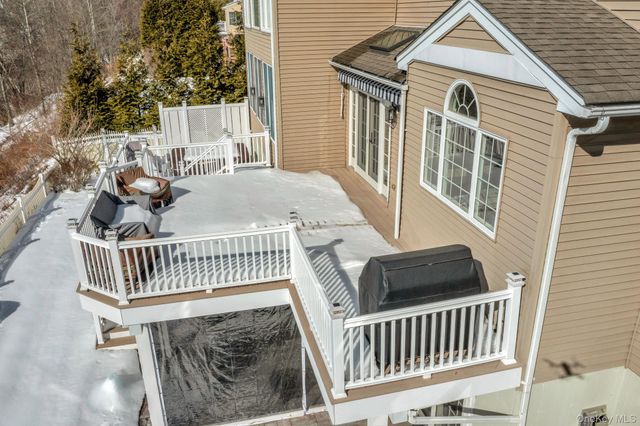 19 Sassinoro Boulevard, Cortlandt Manor, NY 10567