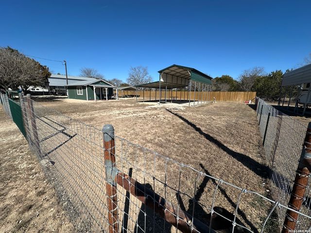 847 river, Bandera, TX 78003