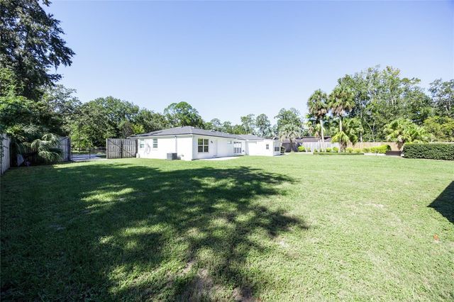 1117 NW 51ST TERRACE, Gainesville, FL 32605