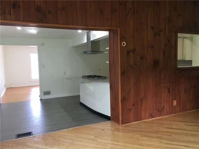 379 Millet Lane, Pleasant Hills, PA 15236