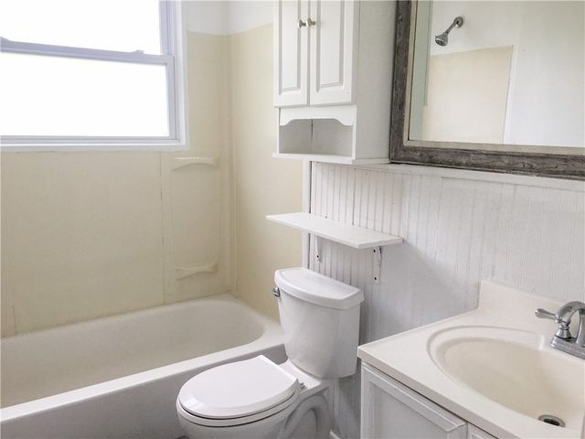 379 Millet Lane, Pleasant Hills, PA 15236