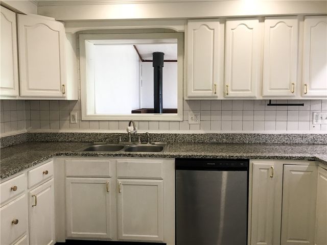 379 Millet Lane, Pleasant Hills, PA 15236