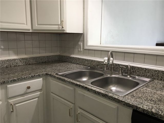 379 Millet Lane, Pleasant Hills, PA 15236