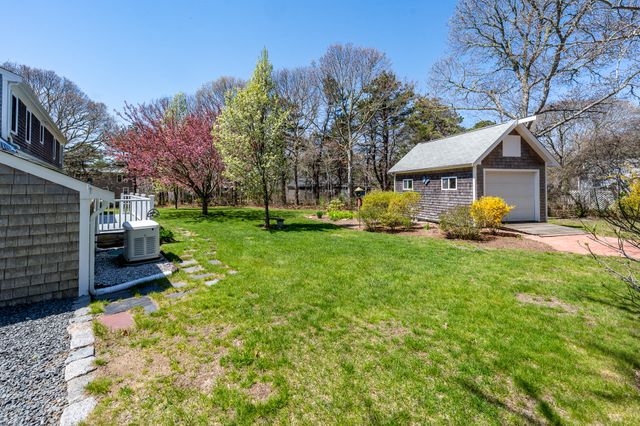 15 Runway Lane, Eastham, MA 02642