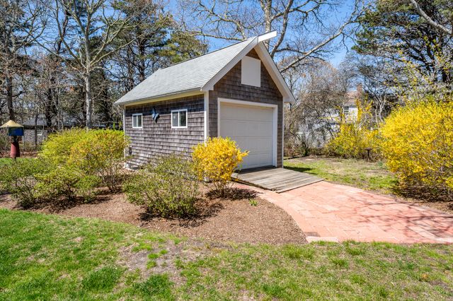 15 Runway Lane, Eastham, MA 02642