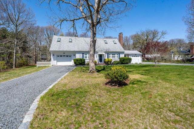 15 Runway Lane, Eastham, MA 02642
